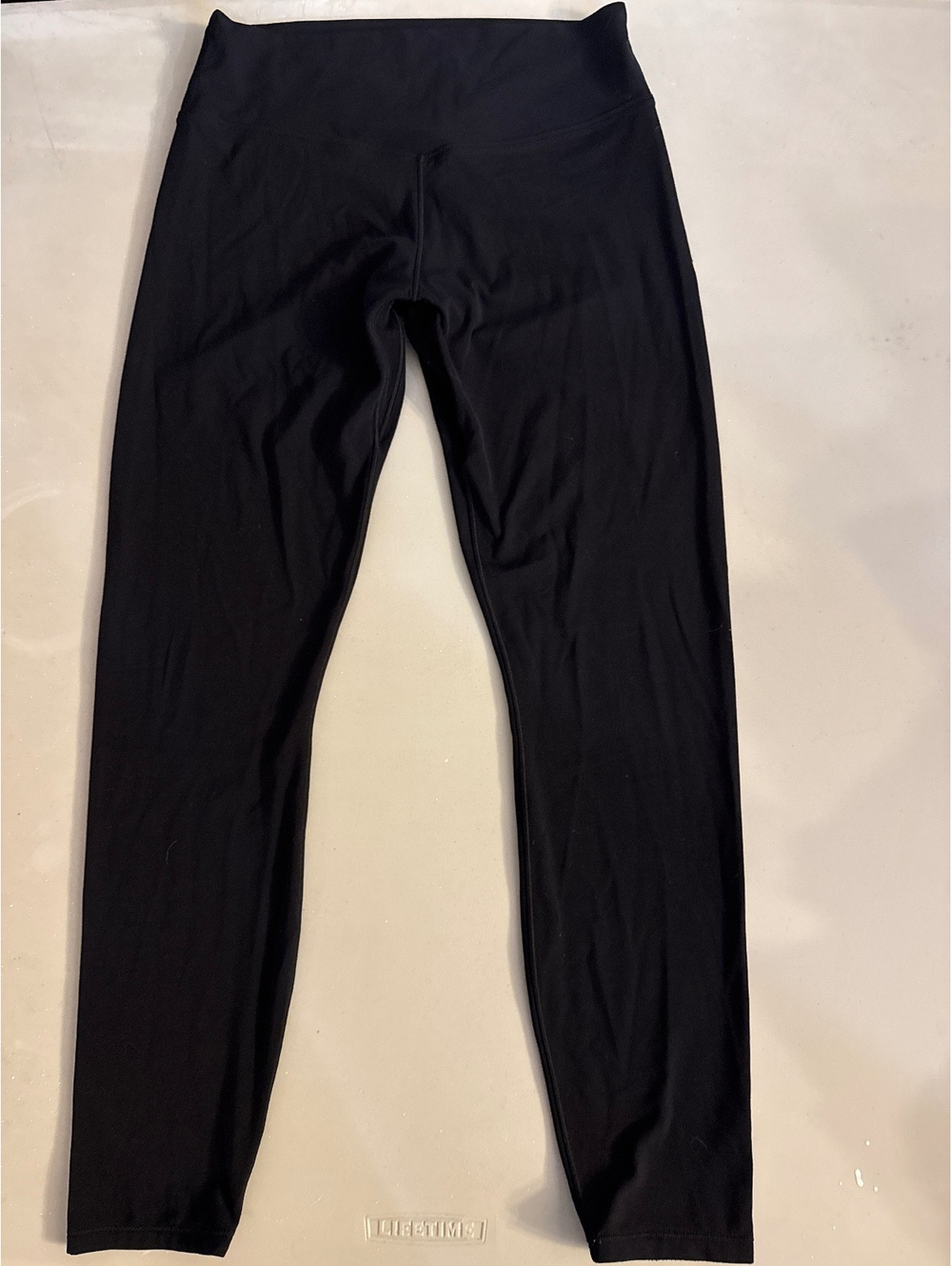 Vuori women’s black leggings size large